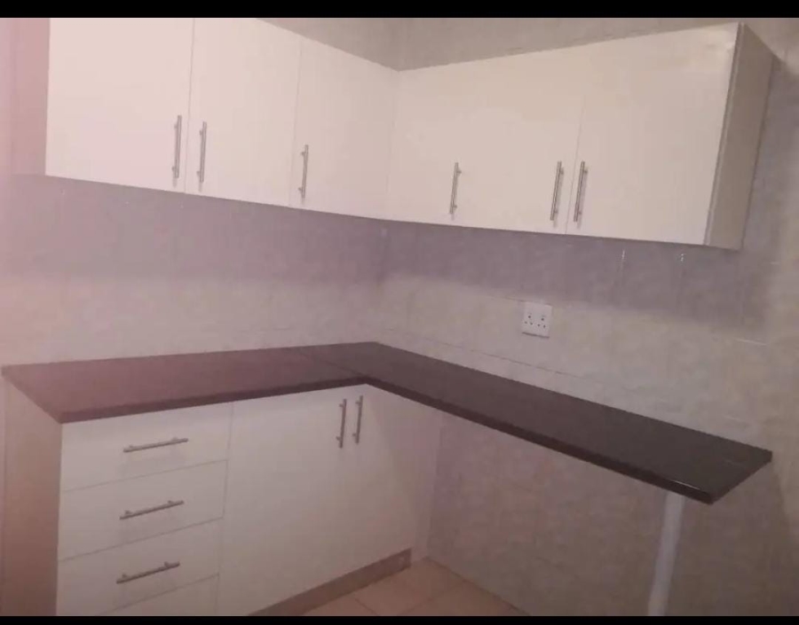 To Let 1 Bedroom Property for Rent in Reservoir Hills Eastern Cape